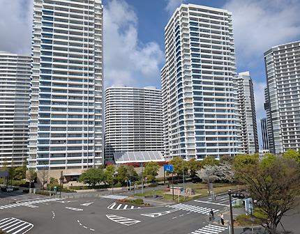 ���l���S���h���̌��݂̃S���h���Q�[�g��