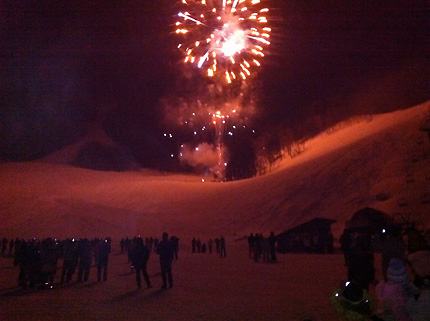 野沢温泉スキー場　冬の灯明祭り