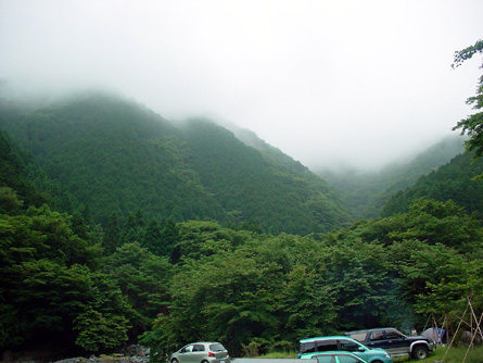 戸沢出会 駐車場